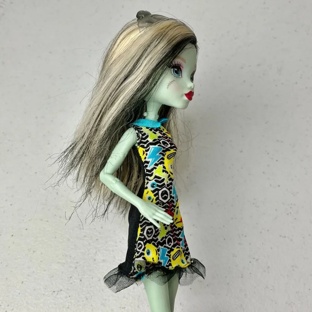 Monster High Emoji Frankie Stein Doll Boots Dress Sunglasses Mattel 2016 DVH19